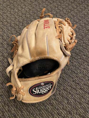 Louisville Slugger baseball glove