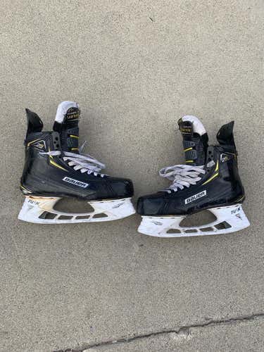 Senior Bauer Regular Width Size 9 Supreme 2S Pro Hockey Skates