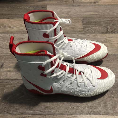 Nike Elite Force Savage Football Cleats