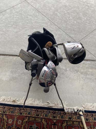 A whole golf bag
