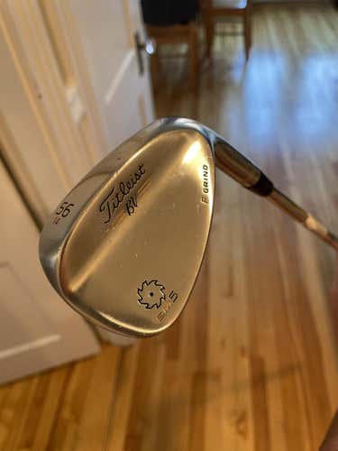 Used Men's Titleist Right Handed Vokey SM5 Tour Chrome Wedge Wedge Flex 56 Degree Steel Shaft