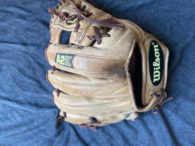 Brown High School/College Infield 11.5" A2K Baseball Glove