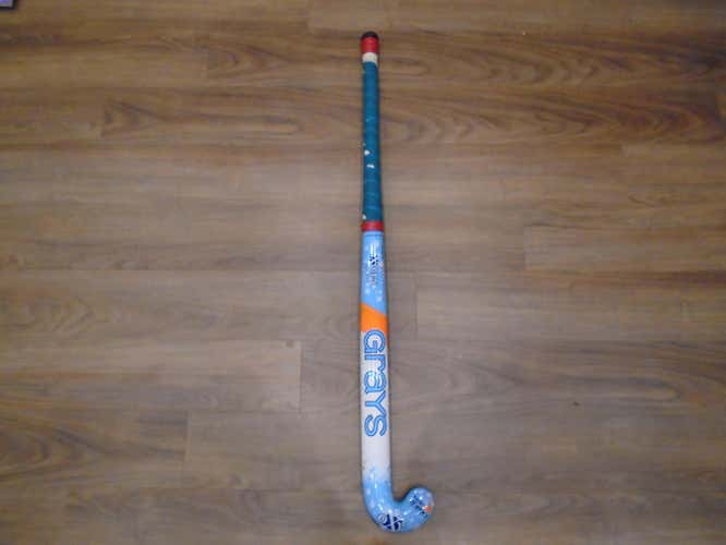 Used Grays Oxygen 2000 Field Hockey Stick 36 inch