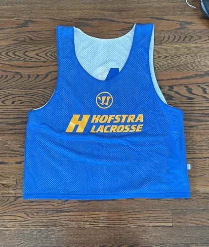 Hofstra University Lacrosse Reversible Practice Pinnie #4 (No Logo On White Side Front)