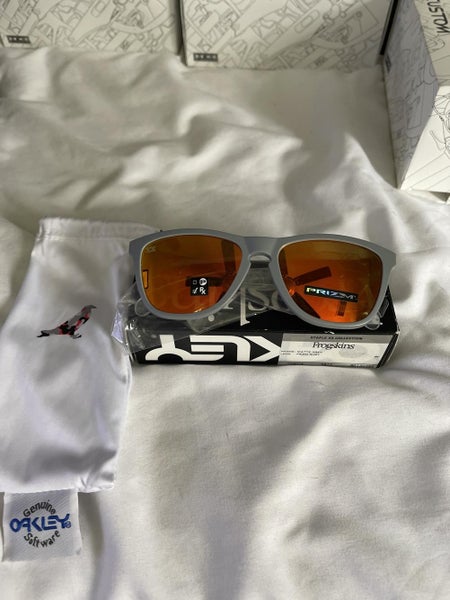Rare Brand New Jeff Staple XX Collection Oakley Frogskins Sunglasses Would Trade For Baseball Gloves