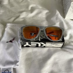 Rare Brand New Jeff Staple XX Collection Oakley Frogskins Sunglasses Would Trade For Baseball Gloves