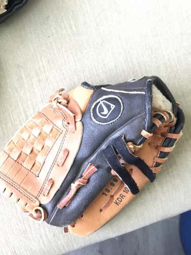 Used Infield 10" Diamond Ready Baseball Glove