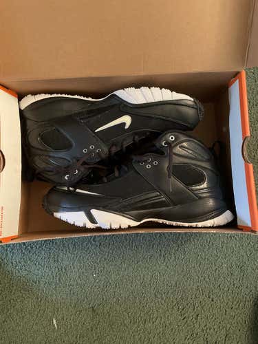 Black Men's Size 12.5 (Women's 13.5) Nike Shoes
