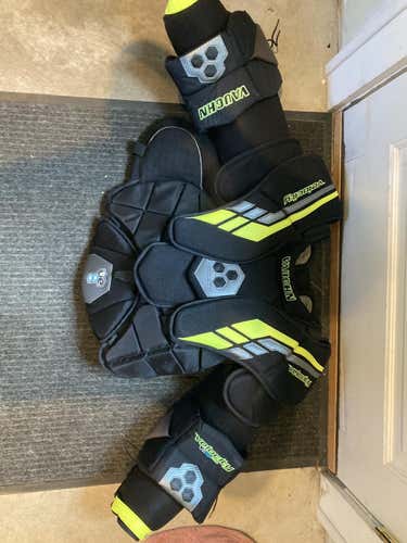 Used Medium Vaughn Velocity VE8 Pro Goalie Chest Protector