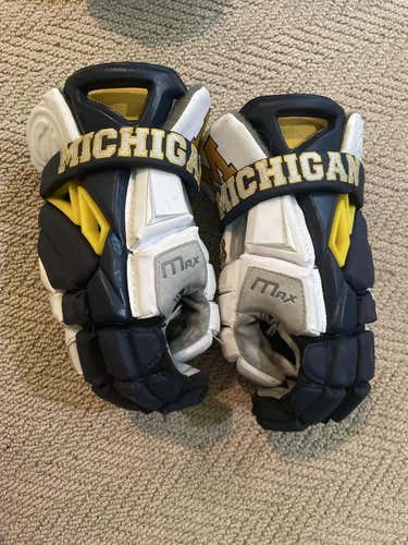 Michigan Maverik Max Gloves