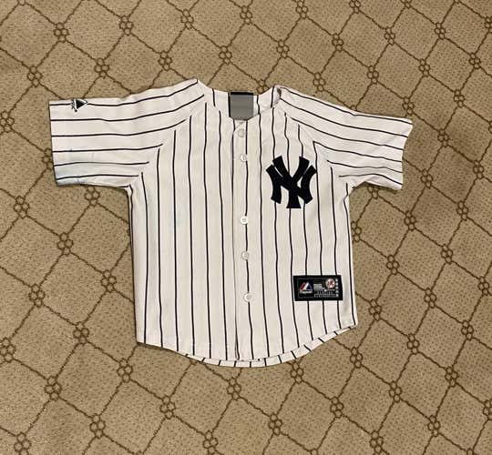 Majestic kids Derek Jeter jersey