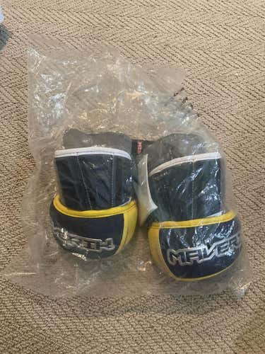 Michigan Lacrosse Elbow Pads