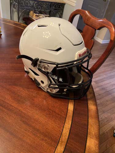 Used Medium Riddell SpeedFlex Helmet