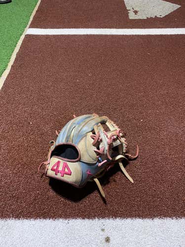 Used Infield 11.75" Baseball Glove
