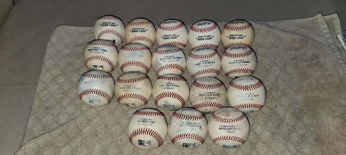 Used Rawlings Baseballs 18 Pack
