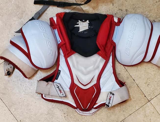 Used Junior Small Bauer Vapor APX2 Shoulder Pads