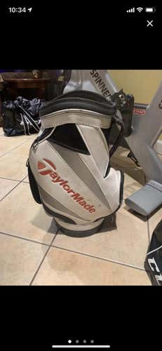 Taylor made den caddy