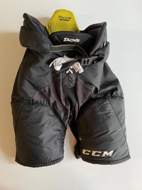Black Used Junior XL CCM Tacks 3092 Hockey Pants
