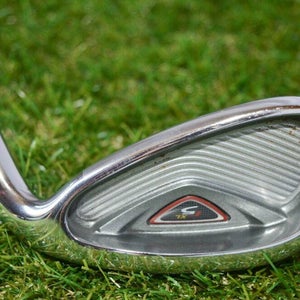 Taylormade	R5 Xl 	8 Iron 	Right Handed 	36"	Graphite 	Ladies 	New Grip