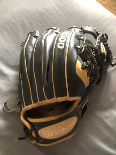 Black Used Infield 11.5" A2000 Baseball Glove