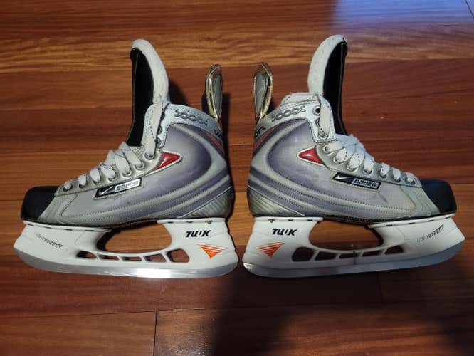 Used Senior Bauer Vapor XXXX Hockey Skates Extra Wide Width Pro Stock Size 6.5 EEB