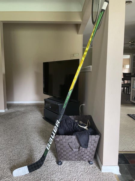 Senior Used Bauer Right Handed Supreme Ultra Sonic Hockey Stick Mid Pattern