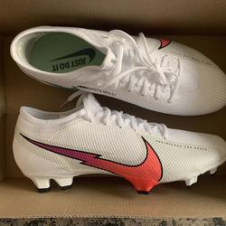 Nike Mercurial Vapor 13 Pro FG cleats