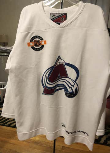 Men's Used white size L avalanche practice jersey