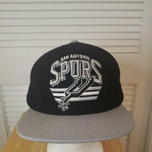San Antonio Spurs Mitchell and Ness Snapback hat NBA