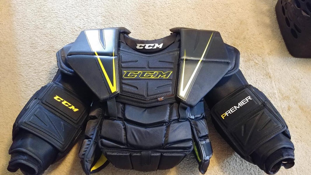 CCM Premier Chesty - Medium