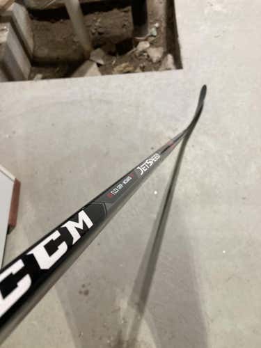 Senior Right Handed JetSpeed FT440 Hockey Stick