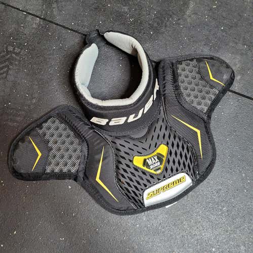 Used Bauer Supreme Senior Goalie Neck Guard