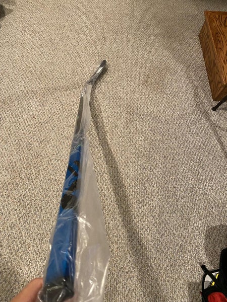 New Senior Bauer Right Handed Nexus Geo Hockey Stick Toe Pattern