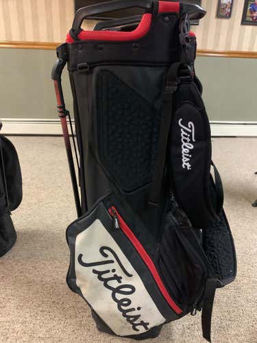 Red Used Titleist Bag