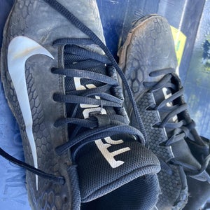 Size 7.0 (Women's 8.0) Nike Cleats Ck Size As They Were From My Kid Who Is In 8th Grade