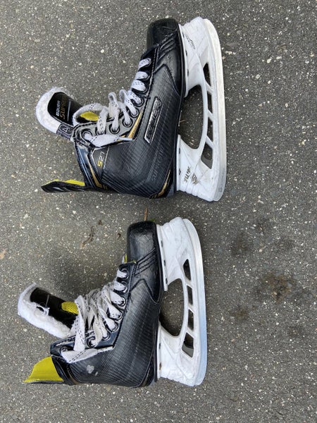 Used Bauer Size 4 Supreme S27 Hockey Skates