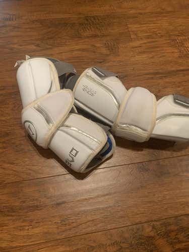 Used Medium/Large Warrior Evo Arm Pads