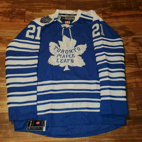 NEW 2014 Rare Maple Leafs Winter Classics Jersey Van Riemsdyk Jersey Size 54