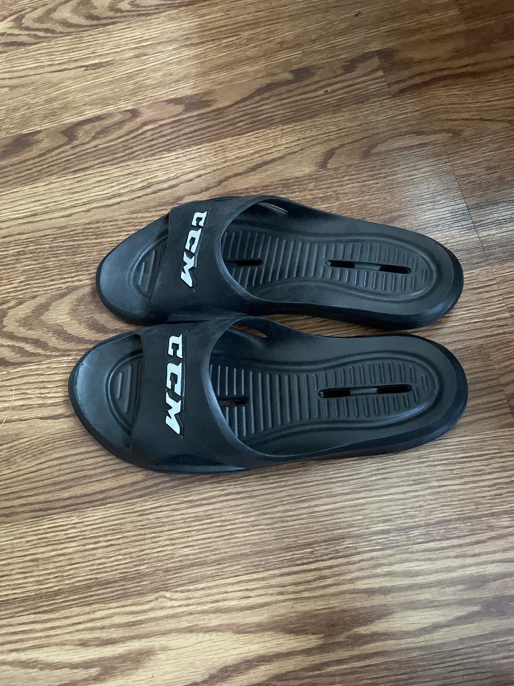 reebok shower sandals
