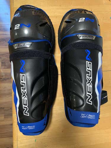 2N Bauer NWOT 14" Shin Pads (*)