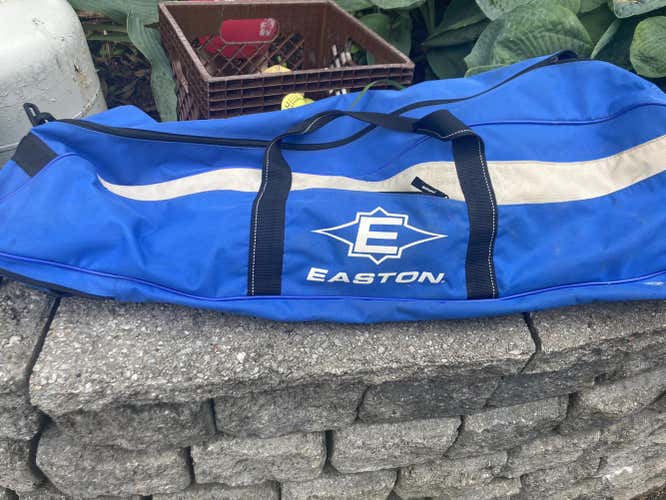 Easton softball bag