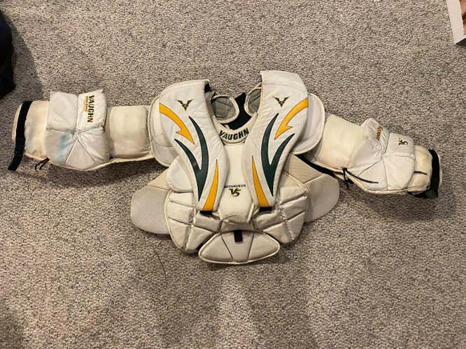 Used Senior Medium Vaughn Velocity V5 7800 Goalie Chest Protector Pro Stock