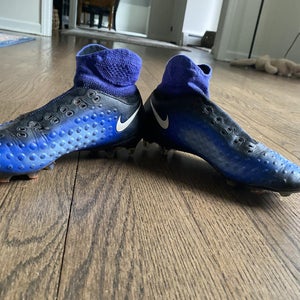 Nike magista Soccer Cleat