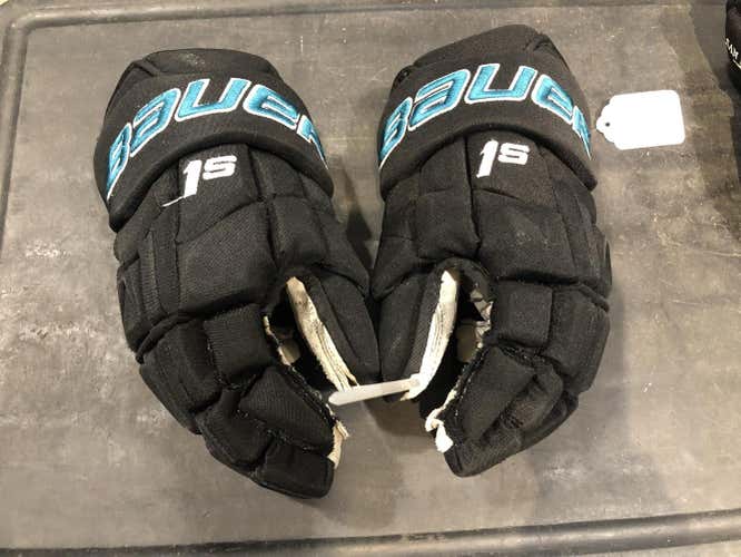 PACKAGE Sharks Pro Stock Shells (2), Gloves (2), White Practice Jersey
