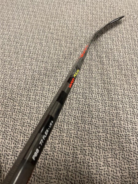 Senior Left Hand Vapor FlyLite P88 77 Flex Hockey Stick