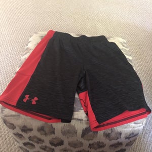 Under Armour youth medium shorts