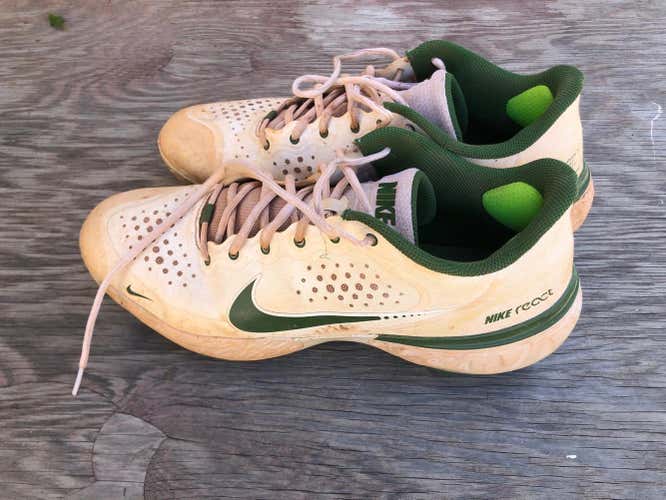 Used Size 11.5 (Women's 12.5) Nike