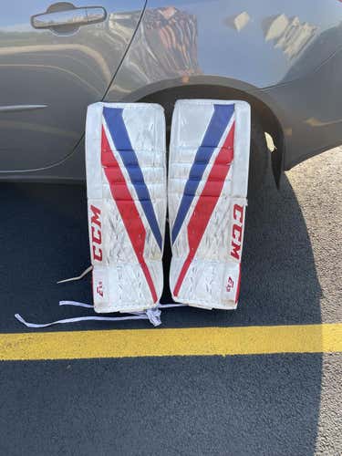 Used 31" CCM Extreme Flex E3.9 Goalie Leg Pads