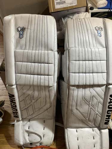 White Senior 34" Vaughn Velocity VE8 Pro Carbon Goalie Leg Pads