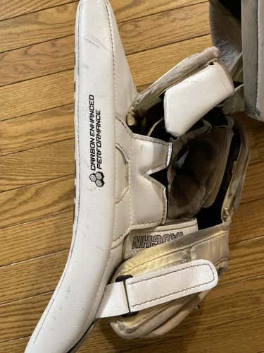 White Used Regular  VE8 Velocity Carbon Reinforced Blocker